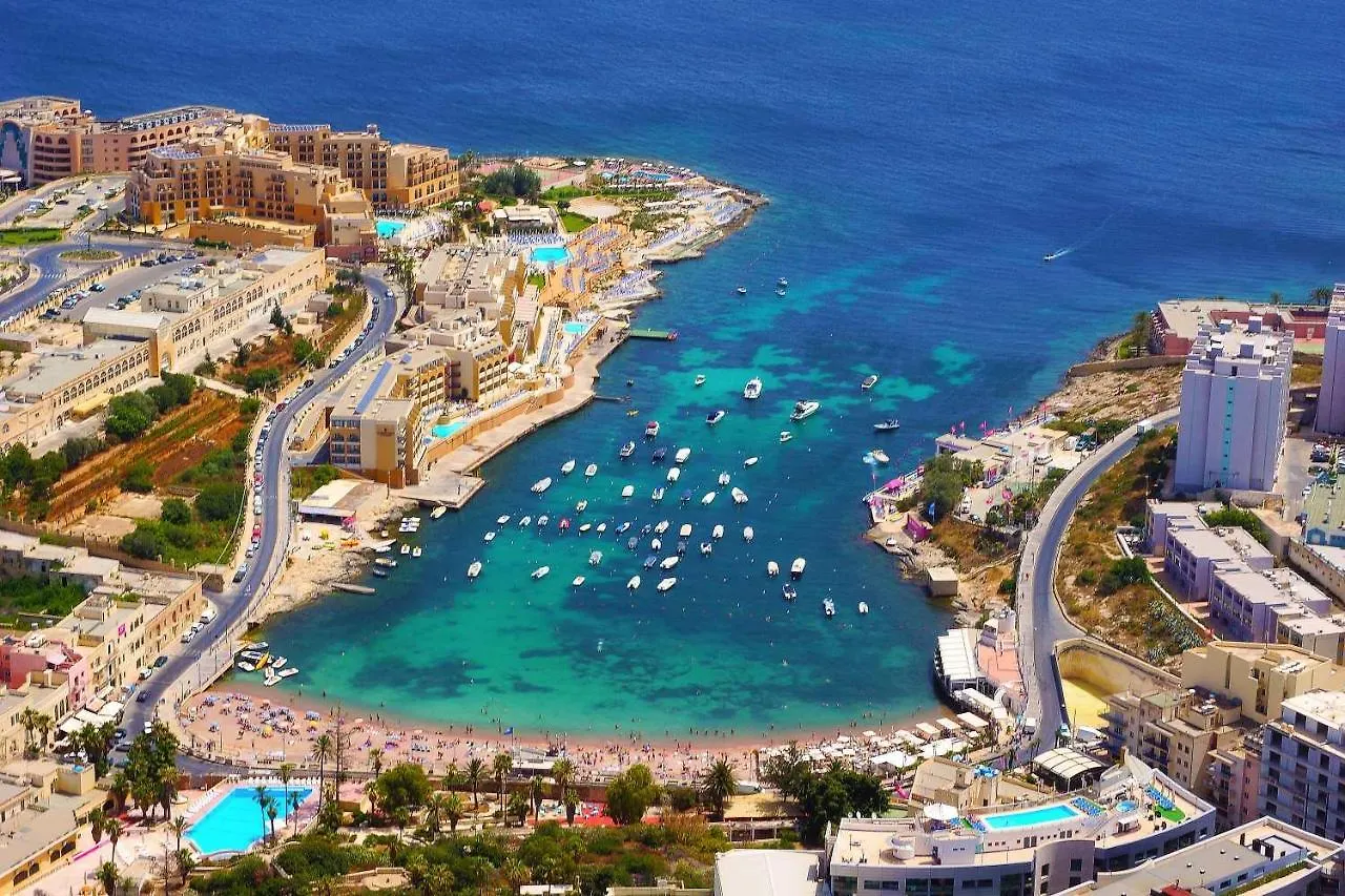 Cosy Apartment Steps To St George'S Bay San Ġiljan
